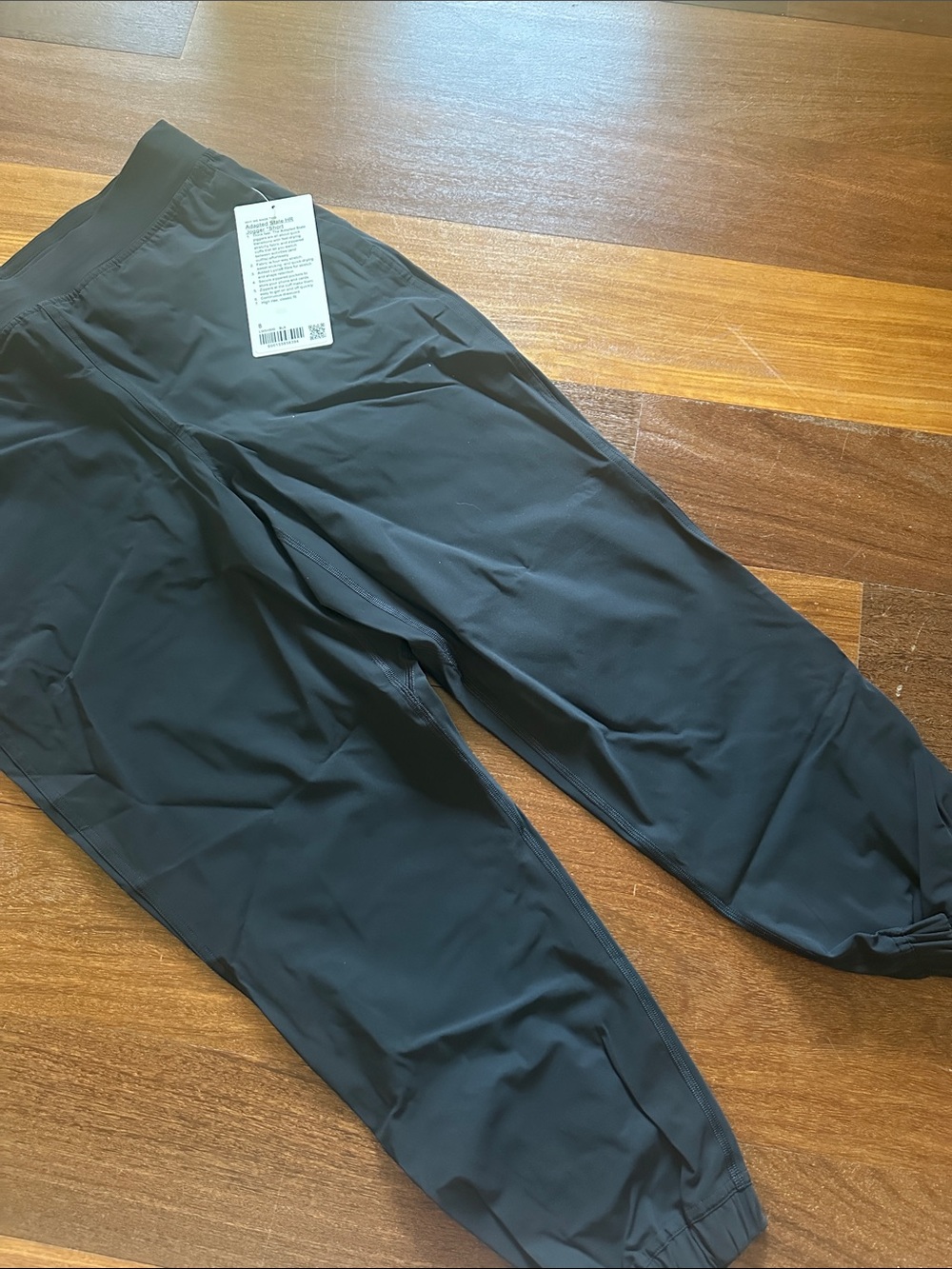 Women’s Lululemon Adapted State HR Jogger *Short, size 8 NWT